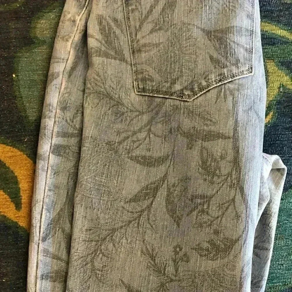 Soft Surroundings Jeans Floral Light Blue Size S - Picture 3 of 4